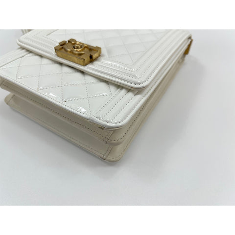 CHANEL Boy chanel Shoulder Bag Patent leather white WS33041