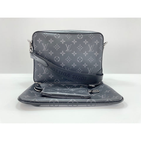 LOUIS VUITTON Trio Messenger Shoulder Bag black WS33052