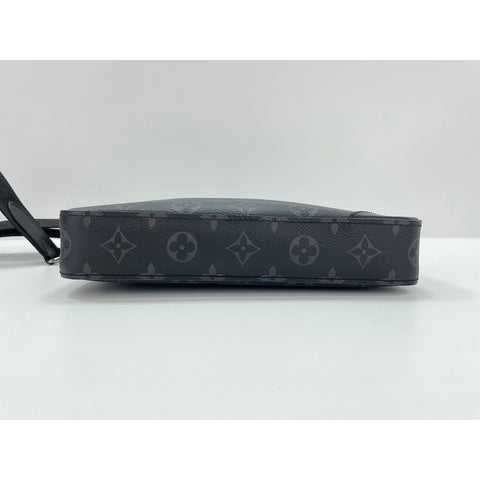LOUIS VUITTON Trio Messenger Shoulder Bag black WS33052