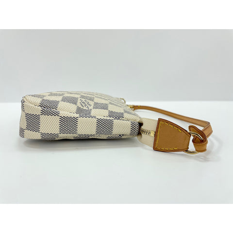 LOUIS VUITTON Pochette Accessoires Handbag white WS33053