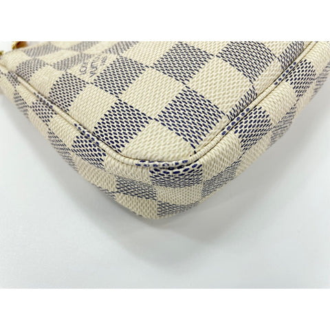 LOUIS VUITTON Pochette Accessoires Handbag white WS33053