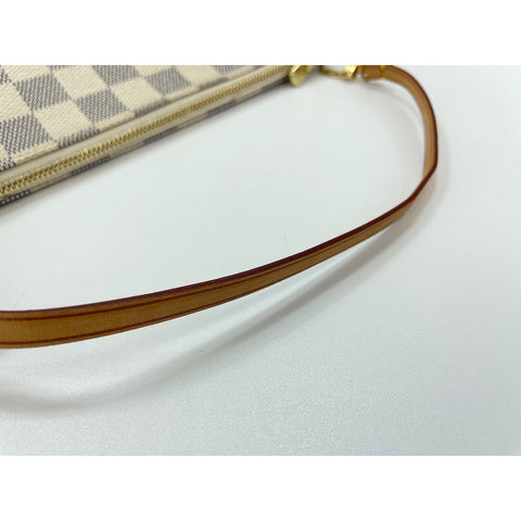 LOUIS VUITTON Pochette Accessoires Handbag white WS33053