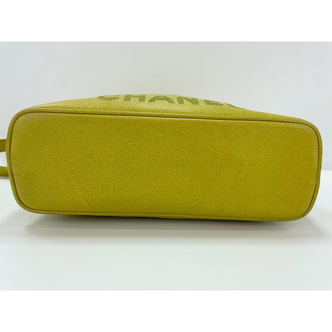 CHANEL Backpack Â· Daypack yellow WS33079
