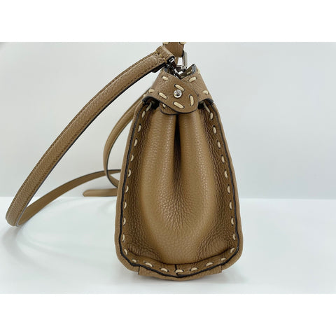 FENDI Peekaboo Handbag beige WS33100