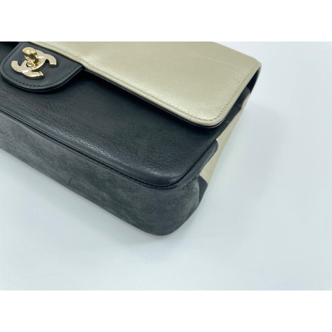 CHANEL Classic two-tone double flap Shoulder Bag lambskin black WS33140