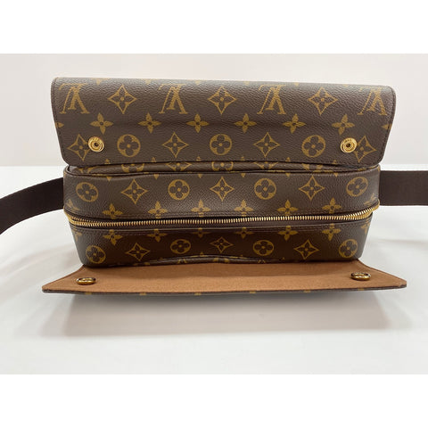 LOUIS VUITTON Naviglio Shoulder Bag Brown WS33145