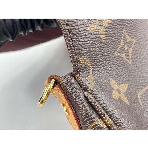 LOUIS VUITTON Favorit Shoulder Bag Brown WS33165