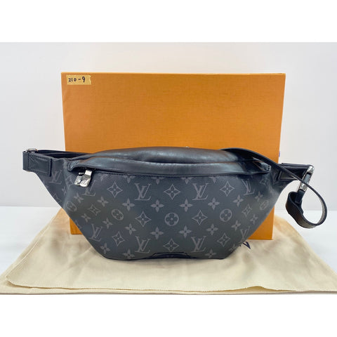 LOUIS VUITTON Discovery Bum Bag body bag black WS33179