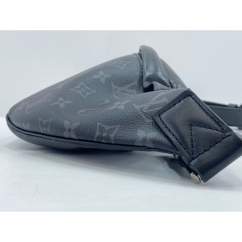 LOUIS VUITTON Discovery Bum Bag body bag black WS33179