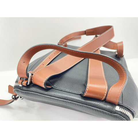 LOEWE Goya Backpack Â· Daypack leather black WS33193
