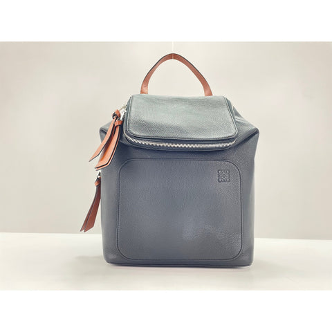 LOEWE Goya Backpack Â· Daypack leather black WS33193