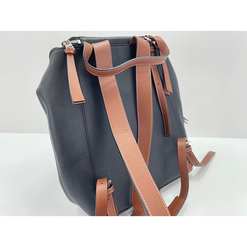 LOEWE Goya Backpack Â· Daypack leather black WS33193