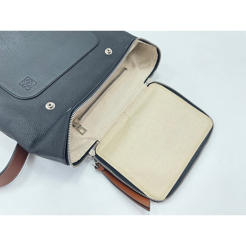 LOEWE Goya Backpack Â· Daypack leather black WS33193