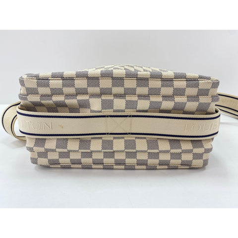 LOUIS VUITTON Naviglio Shoulder Bag white WS33203