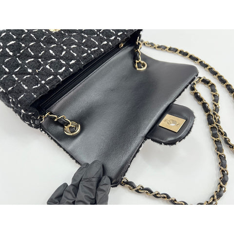 CHANEL Mini matrasse Shoulder Bag tweed black WS33216