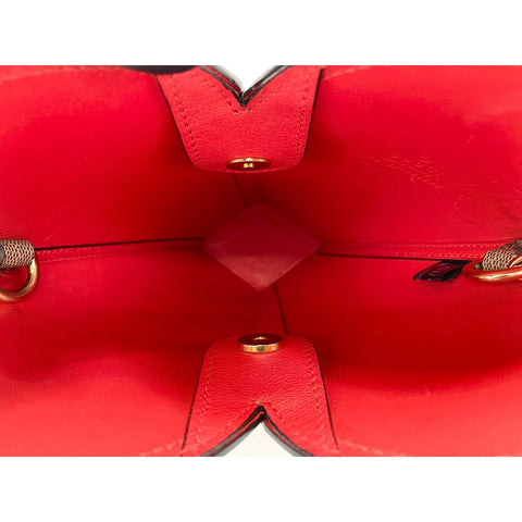 GUCCI valentine's day Shoulder Bag beige WS33246