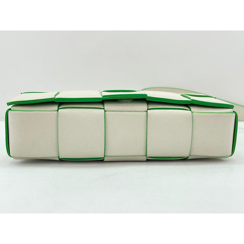 BOTTEGAVENETA cassette Shoulder Bag leather white WS33265