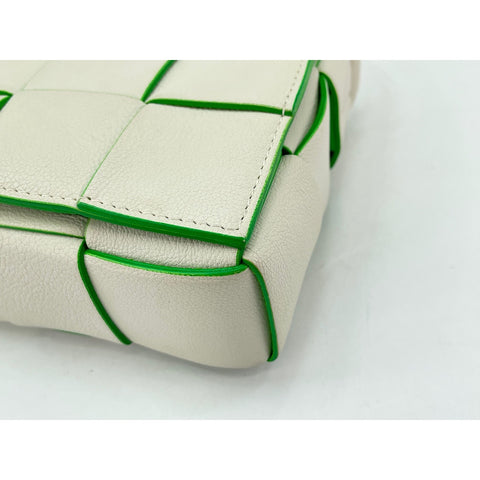 BOTTEGAVENETA cassette Shoulder Bag leather white WS33265