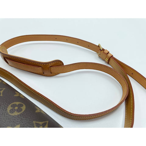 LOUIS VUITTON Sologne Shoulder Bag Brown WS33266