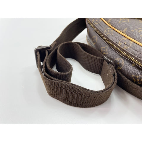 LOUIS VUITTON reporter Shoulder Bag Brown WS33393