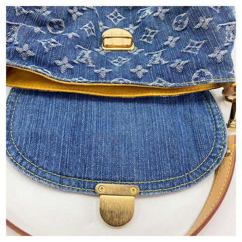 LOUIS VUITTON Mini Preity Shoulder Bag blue WS33443