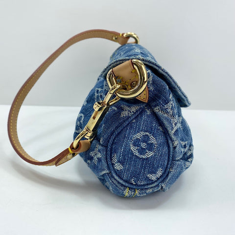 LOUIS VUITTON Mini Preity Shoulder Bag blue WS33443
