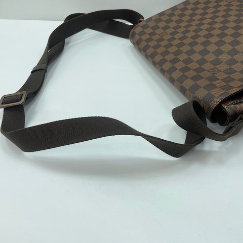 LOUIS VUITTON Damier District MM Shoulder Bag Brown WS33661