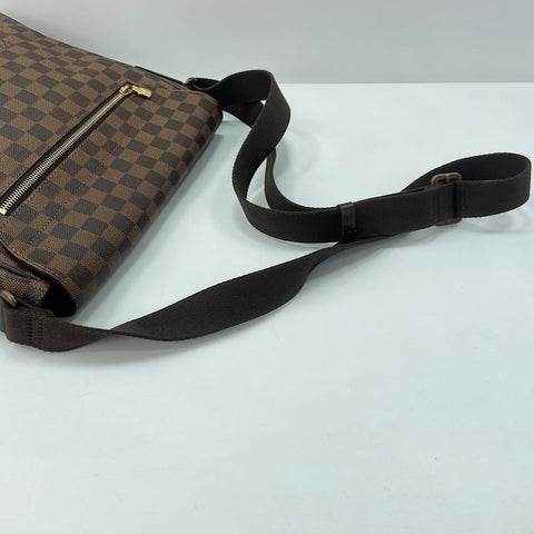 LOUIS VUITTON Damier District MM Shoulder Bag Brown WS33661