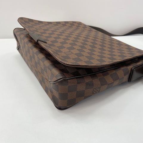 LOUIS VUITTON Damier District MM Shoulder Bag Brown WS33661