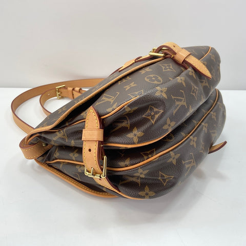 LOUIS VUITTON Saumur 30 Shoulder Bag Brown WS33663