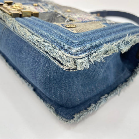 CHANEL Boy Chanel Medium Shoulder Bag blue WS33668