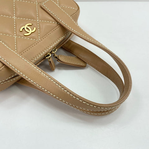 CHANEL Handbag beige WS33676