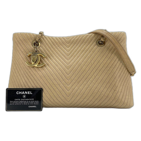 CHANEL Shoulder Bag beige WS33688