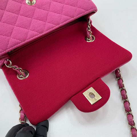 CHANEL Mini Matelasse Shoulder Bag pink WS33690