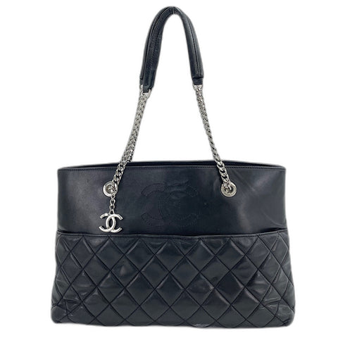 CHANEL Matelasse Shoulder Bag black WS33712