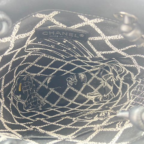 CHANEL Essential Tote Bag black WS33713