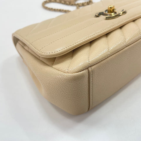 CHANEL Diagonal quilting Shoulder Bag beige WS33722