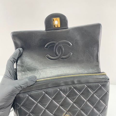 CHANEL Matelasse 25 Backpack Â· Daypack black WS33726