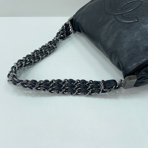 CHANEL Shoulder Bag black WS33732