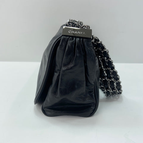 CHANEL Shoulder Bag black WS33732