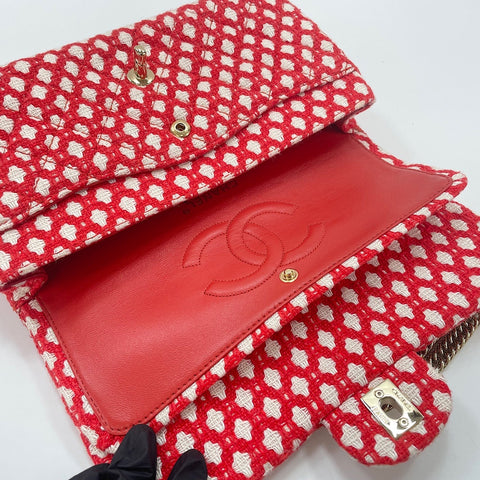 CHANEL Matelasse 25 Shoulder Bag Red WS33740