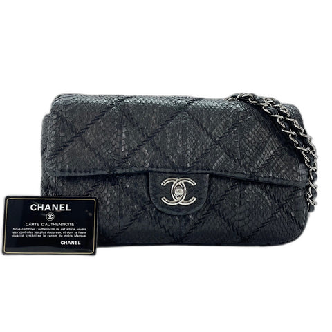 CHANEL 25 Shoulder Bag black WS33748