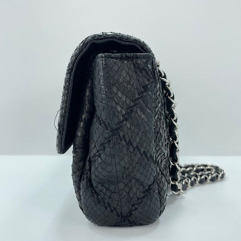 CHANEL 25 Shoulder Bag black WS33748