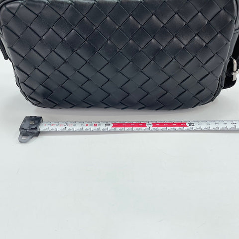 BOTTEGAVENETA INTRECCIATO Shoulder Bag black WS33750