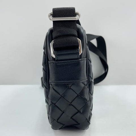 BOTTEGAVENETA INTRECCIATO Shoulder Bag black WS33750