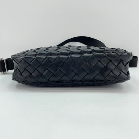BOTTEGAVENETA INTRECCIATO Shoulder Bag black WS33750