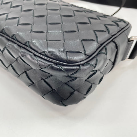 BOTTEGAVENETA INTRECCIATO Shoulder Bag black WS33750