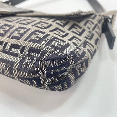 FENDI Mamma bucket Zucchino Shoulder Bag black WS33756