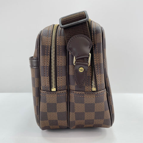 LOUIS VUITTON Reporter PM Shoulder Bag Brown WS33771