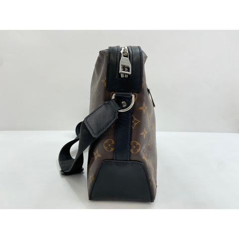 LOUIS VUITTON Torres Shoulder Bag Brown WS33801